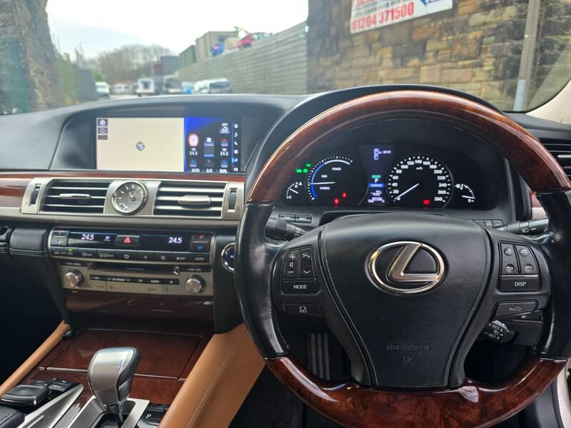 LEXUS LS